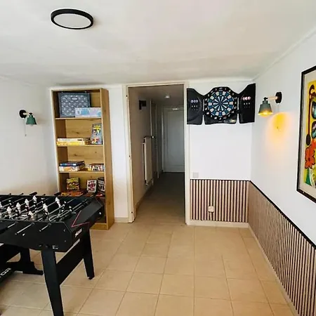 Familiale Woning 8p Met Zonnige Tuin En Parking, Vlakbij En Centrum Blankenberge